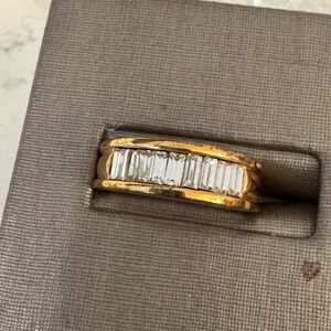Fashion jewellery ring